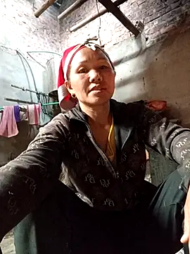 Snapshot of TinTin321 chatting on 12.15.25 TinTin321 online show from 12.15.25