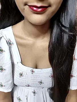 Indian-Aleena online show from 10.18.25