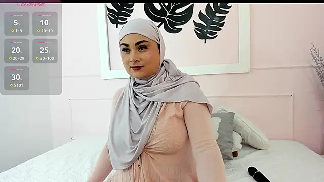 azaharaaa  online show from 09.19.25