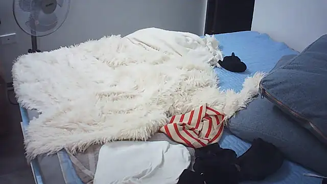 Linh linh01 online show from 10.27.25