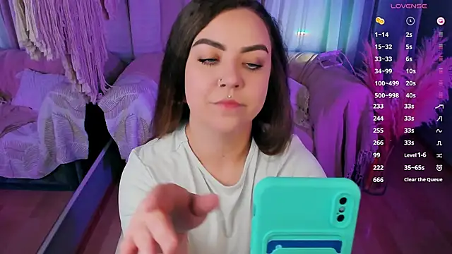 Snapshot of ashton_heidii chatting on 09.23.25 ashton heidii online show from 09.23.25