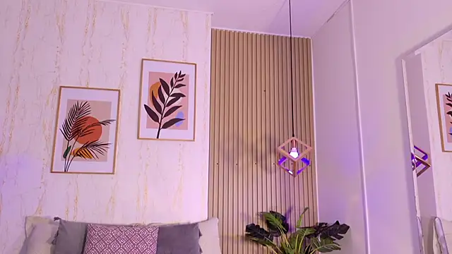 Snapshot of Ayleen_Dunkan chatting on 10.03.25 Ayleen Dunkan online show from 10.03.25