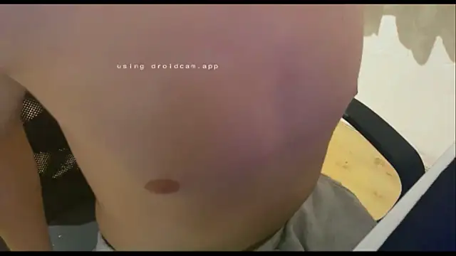 Snapshot of lowkeycandy chatting on 10.04.25 lowkeycandy online show from 10.04.25