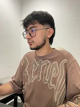 Snapshot of DanteRushh chatting on 10.10.25 DanteRushh online show from 10.10.25