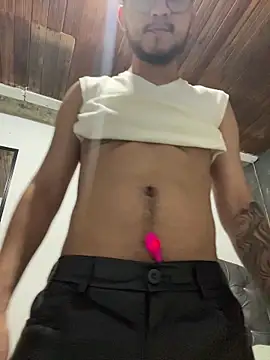 Snapshot of DanteRushh chatting on 11.11.25 DanteRushh online show from 11.11.25