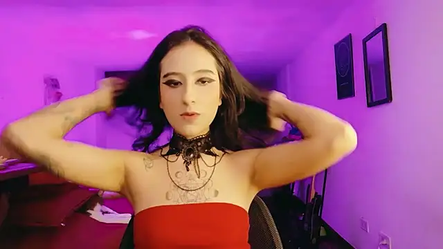 Snapshot of atenea_dragon__ chatting on 01.05.26 atenea dragon online show from 01.05.26