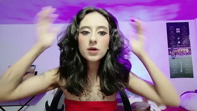 Snapshot of atenea_dragon__ chatting on 01.15.26 atenea dragon online show from 01.15.26