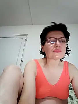 Vera Elle online show from 11.25.25