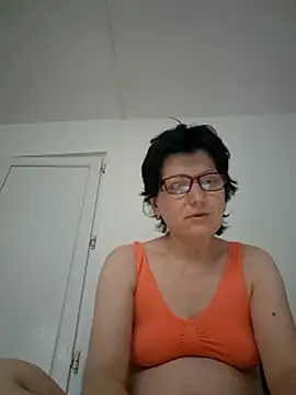 Vera Elle online show from 05.07.26
