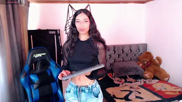 Sweet-Cris online show from 09.11.25