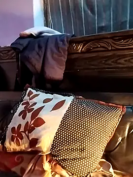 Snapshot of hunk28_6 chatting on 02.14.26 hunk28 6 online show from 02.14.26