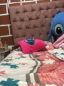 Rachellcooperrr online show from 03.06.26