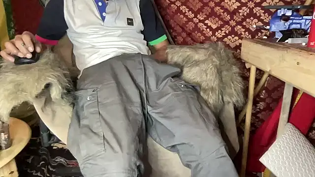 Snapshot of JUSTFORRICH chatting on 12.14.25 JUSTFORRICH online show from 12.14.25