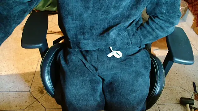 Snapshot of JUSTFORRICH chatting on 02.16.26 JUSTFORRICH online show from 02.16.26