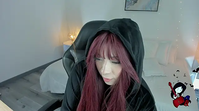 Snapshot of Noahcryptic chatting on 10.27.25 Noahcryptic online show from 10.27.25