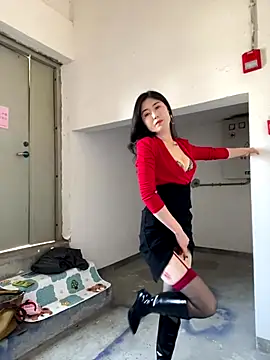 Snapshot of xtt1689999 chatting on 12.22.25 xtt1689999 online show from 12.22.25