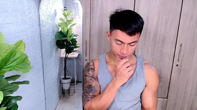 Snapshot of PinooyMilker chatting on 10.11.25 PinooyMilker online show from 10.11.25