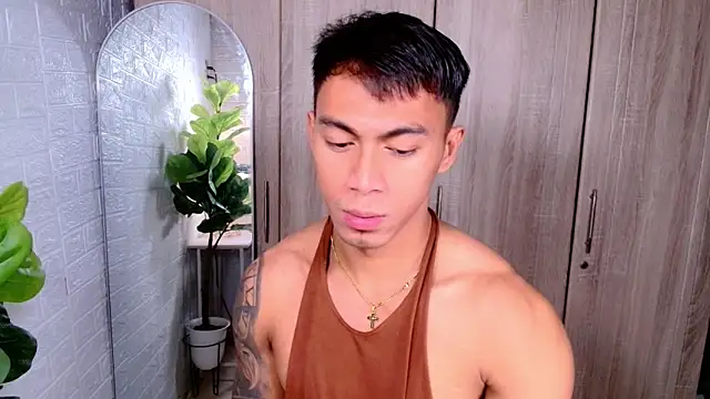 Snapshot of PinooyMilker chatting on 10.28.25 PinooyMilker online show from 10.28.25