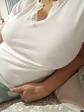 Snapshot of zerdaliii chatting on 11.04.25 zerdaliii online show from 11.04.25