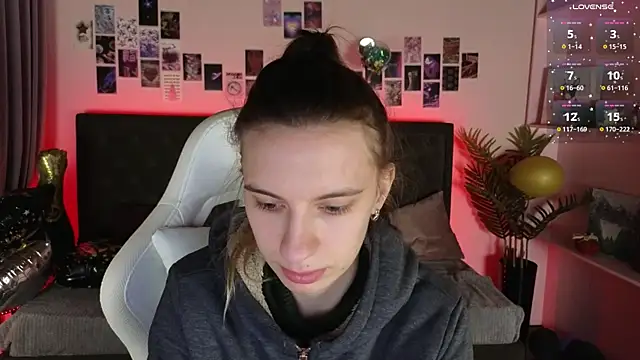 kaleriyaa  online show from 01.10.26