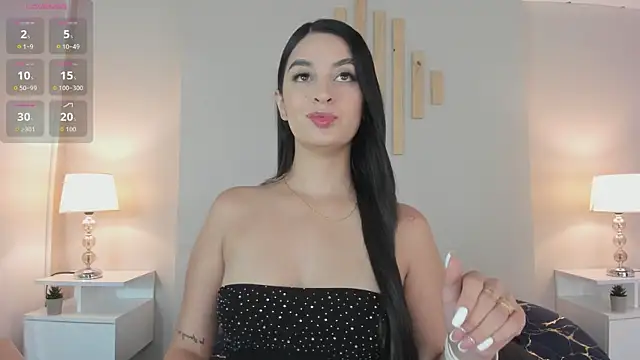 natachadiaz  online show from 10.17.25