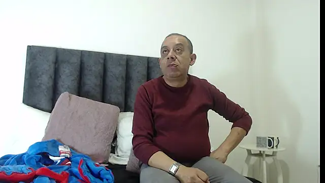 GabrielandAbigail online show from 11.28.25