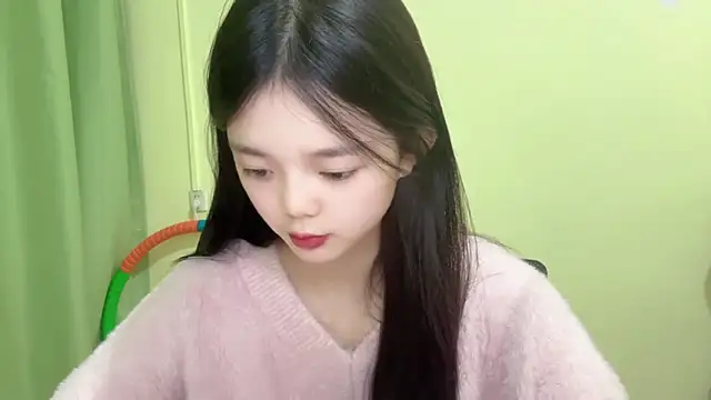 Nicole-13 online show from 11.17.25