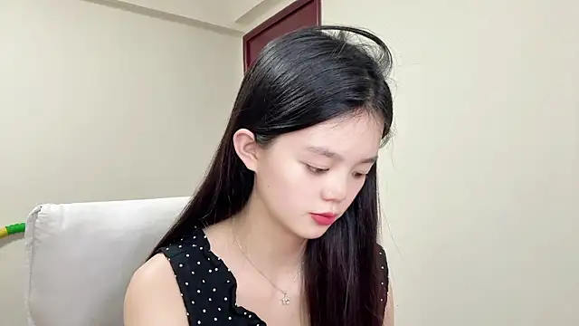 Nicole-13 online show from 06.15.26