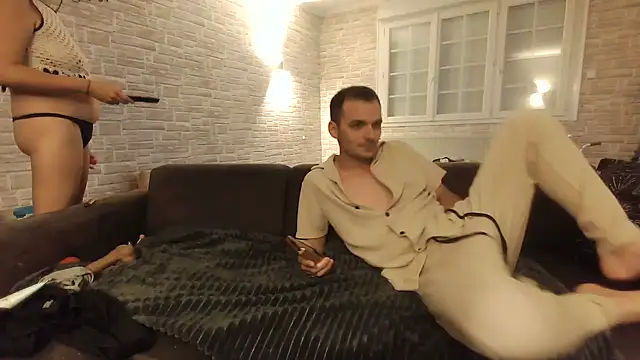 CoupleX85 online show from 09.27.25