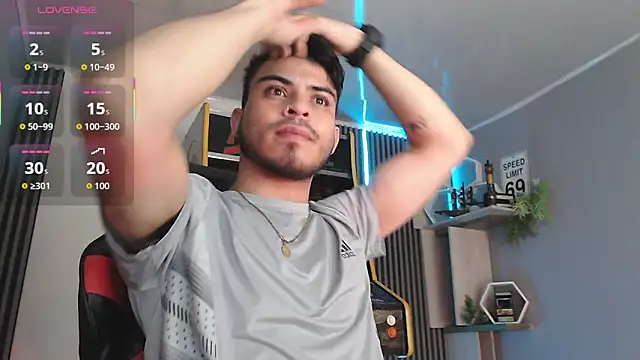 Snapshot of Bastian_MCcormick chatting on 11.03.25 Bastian MCcormick online show from 11.03.25