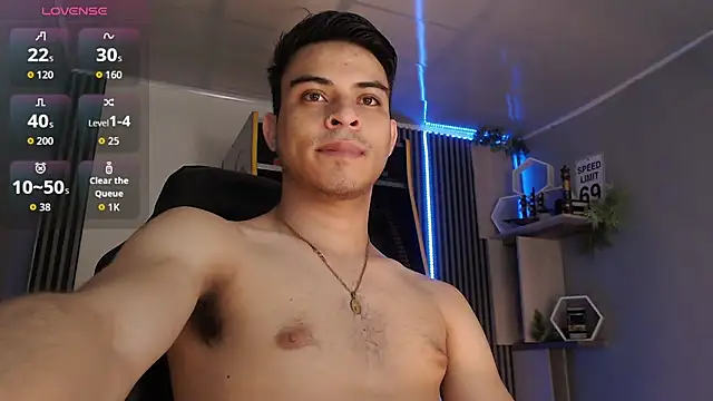 Snapshot of Bastian_MCcormick chatting on 11.10.25 Bastian MCcormick online show from 11.10.25