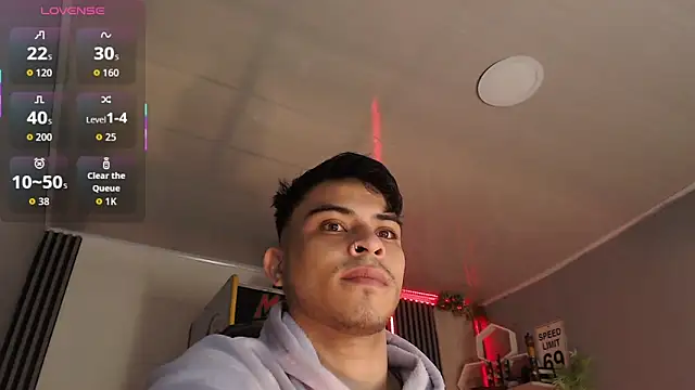 Snapshot of Bastian_MCcormick chatting on 11.12.25 Bastian MCcormick online show from 11.12.25