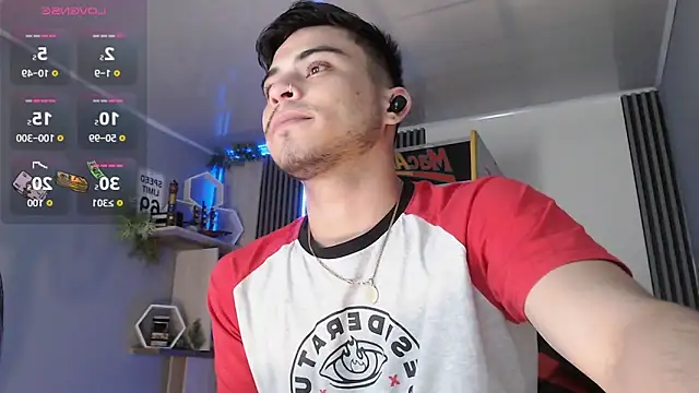 Snapshot of Bastian_MCcormick chatting on 11.18.25 Bastian MCcormick online show from 11.18.25