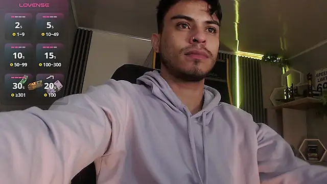 Snapshot of Bastian_MCcormick chatting on 11.21.25 Bastian MCcormick online show from 11.21.25