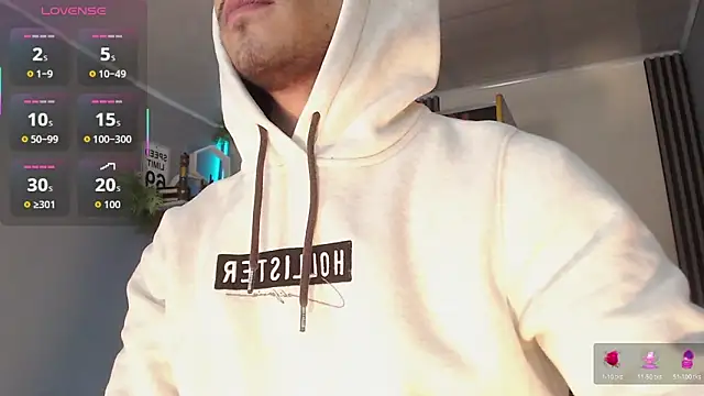 Snapshot of Bastian_MCcormick chatting on 11.28.25 Bastian MCcormick online show from 11.28.25