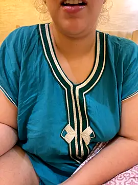 Snapshot of Bold-arabic-vibes chatting on 09.17.25 Bold-arabic-vibes online show from 09.17.25