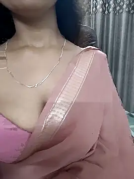 Snapshot of SEEMA_127 chatting on 09.10.25 SEEMA 127 online show from 09.10.25