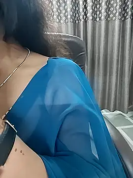 Snapshot of SEEMA_127 chatting on 09.12.25 SEEMA 127 online show from 09.12.25