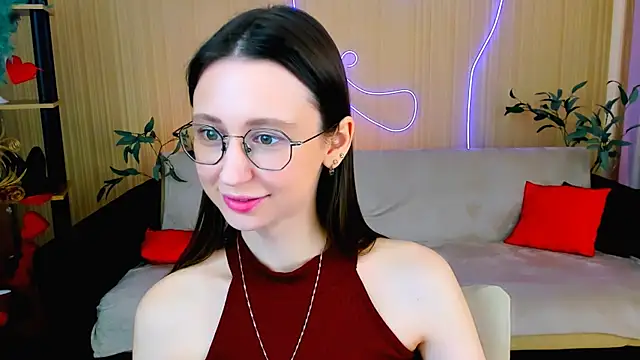 YourLovellyStory online show from 06.27.26