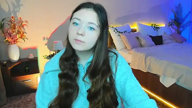 AlluringLookk online show from 10.19.25