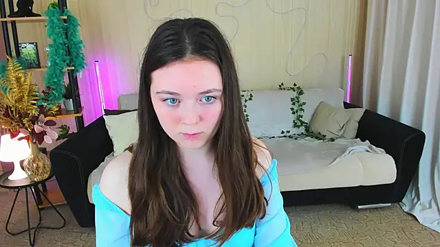 AlluringLookk online show from 11.28.25