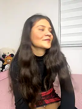 Snapshot of Emilyybennet_ chatting on 09.19.25 Emilyybennet online show from 09.19.25