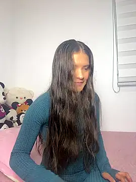 Snapshot of Emilyybennet_ chatting on 09.30.25 Emilyybennet online show from 09.30.25