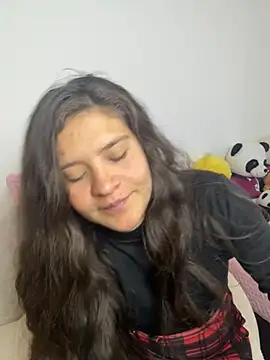 Snapshot of Emilyybennet_ chatting on 11.07.25 Emilyybennet online show from 11.07.25