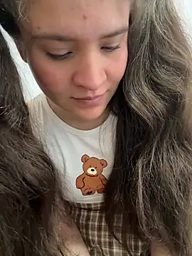 Snapshot of Emilyybennet_ chatting on 01.17.26 Emilyybennet online show from 01.17.26