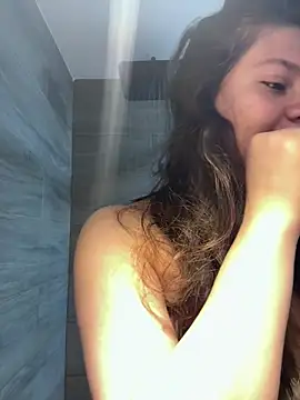 Emilyybennet  online show from 07.05.26