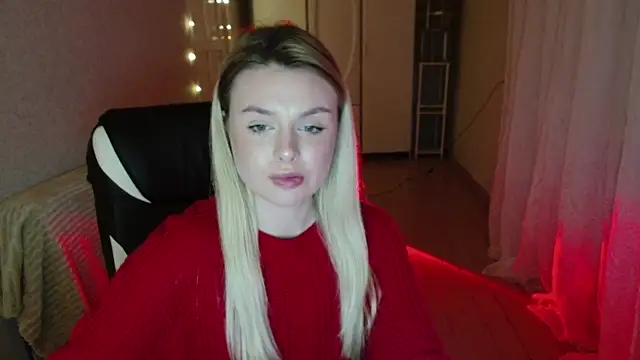 Snapshot of AngelicaHollywood chatting on 02.13.26 AngelicaHollywood online show from 02.13.26