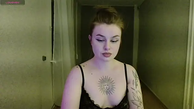 Snapshot of AngelicaHollywood chatting on 07.02.26 AngelicaHollywood online show from 07.02.26