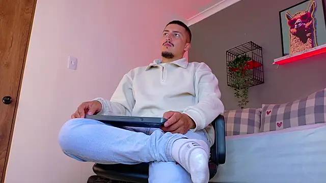 MrFox   online show from 02.20.26