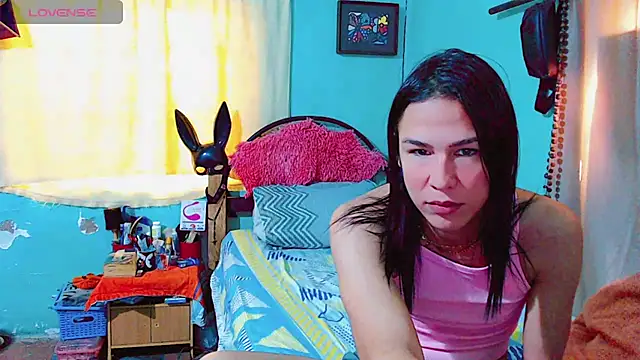 Snapshot of Azley_sweet chatting on 12.10.24 Azley sweet online show from 12.10.24